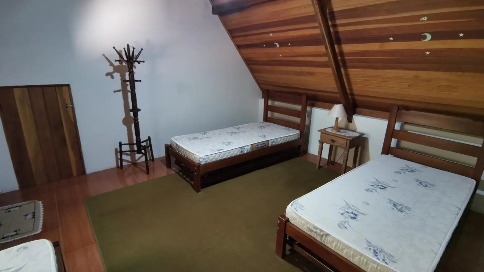 Recanto Da Castanheira Campos do Jordao 0*,